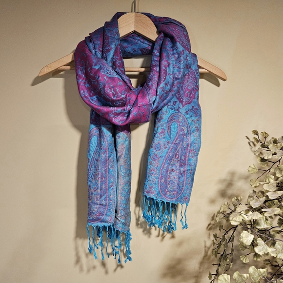 Paisley Pashmina Scarf - Picture 13 of 16